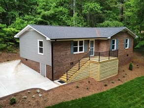 Building Photo - 7031 Autumn Way
