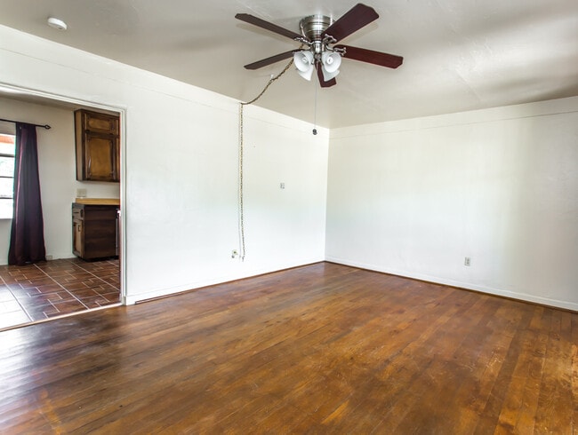 Building Photo - OLD TOWN NORTH VALLEY 2/BD 2/BA 1/CG