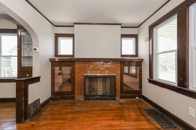 Foto del edificio - 17204 Mapleboro Ave