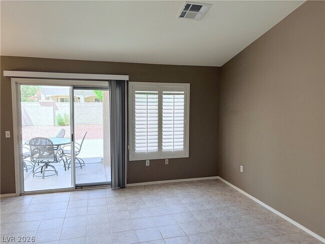 Foto del edificio - 9520 Ruby Hills Dr