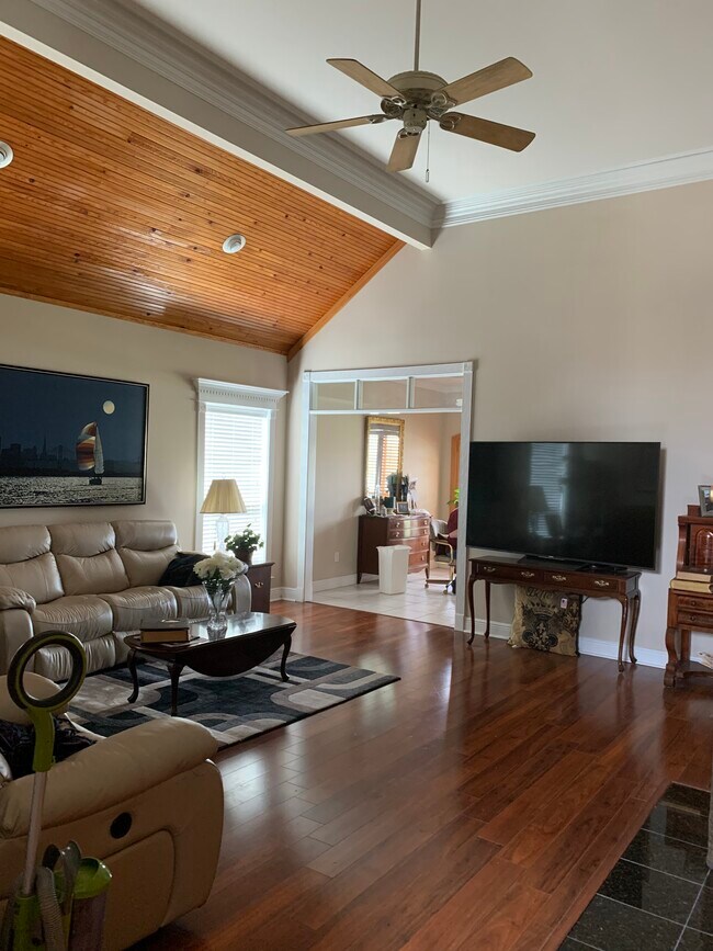 Building Photo - 2314 Hunters Trl Dr