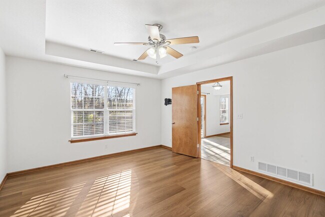 Foto del edificio - 5104 Sandstone Dr