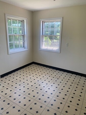 Foto del edificio - 16 Abington Ave