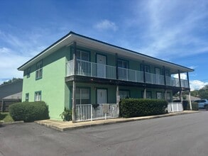 Building Photo - 565 Florosa Ct