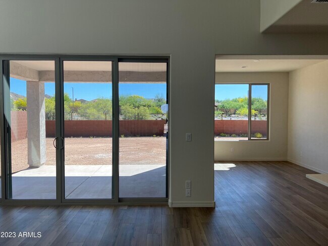 Foto del edificio - 32255 N 19th Ln