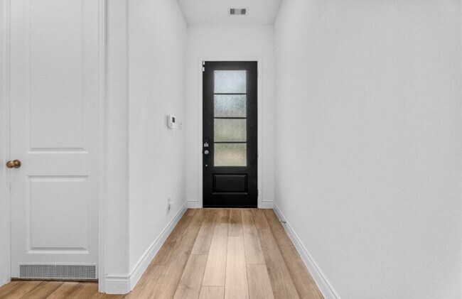 Building Photo - 23426 Yaupon Hills Dr