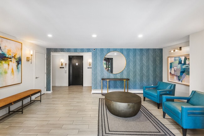 Lobby - Parkwynn Apartments