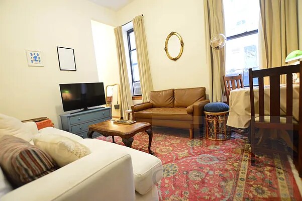 Foto principal - 165 W 85th St