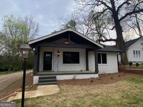 Building Photo - 1007 Vernon St