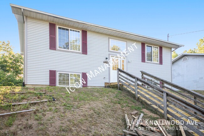 Building Photo - 1433 Knollwood Ave