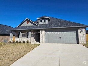 Building Photo - 2903 Tulip Dr