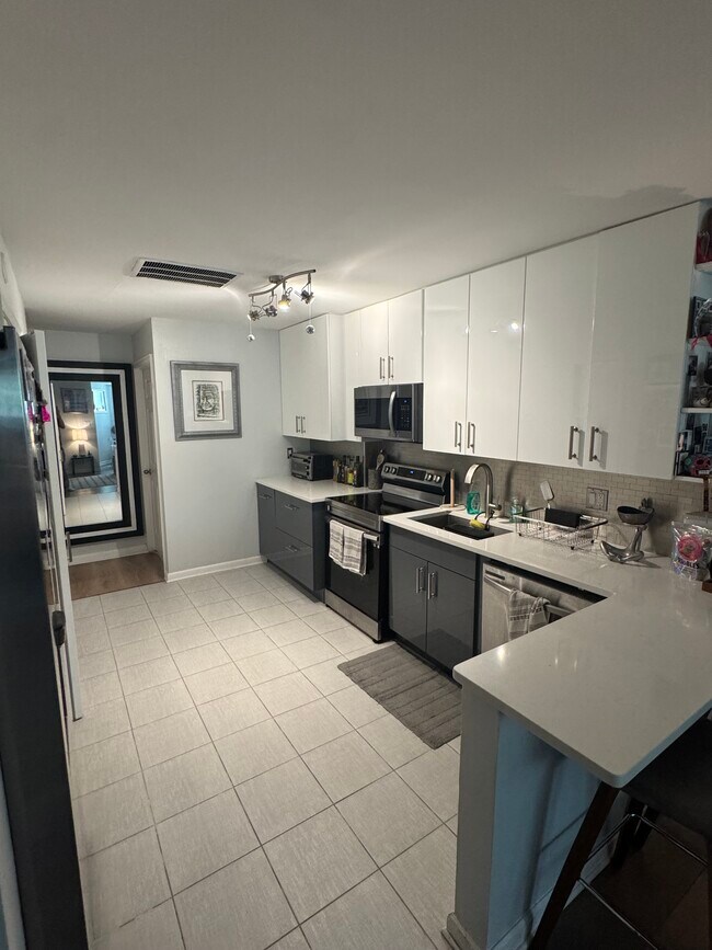Foto del edificio - 2827 13th St NW