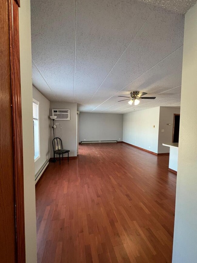 Building Photo - 669 Briar Hill Ln