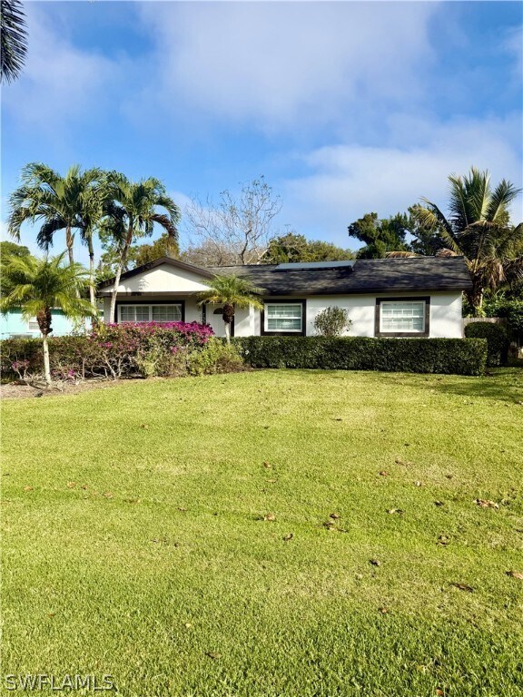 Foto del edificio - 733 Pine Cone Ln