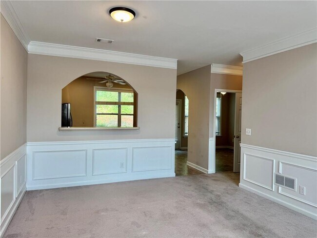 Foto del edificio - 484 Grayson Way