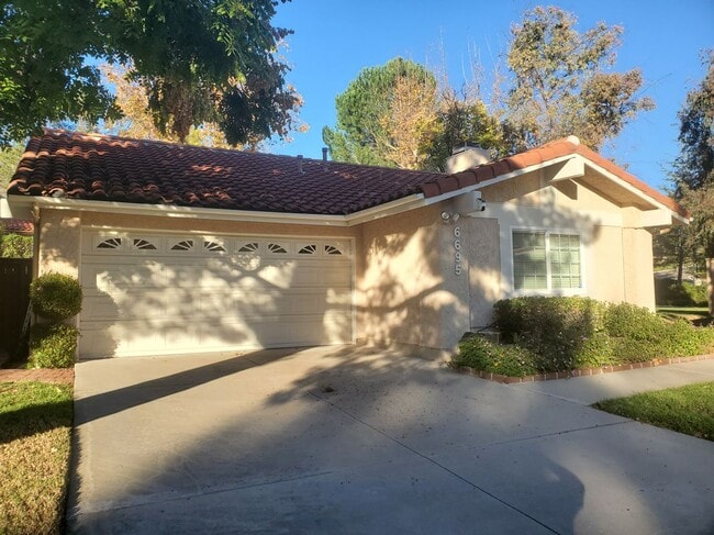 Building Photo - 6695 Indianbroom Ct