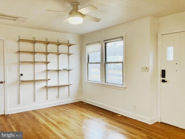Foto del edificio - 5408 Taylor Rd