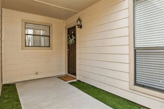 Building Photo - 2277 S Kirkwood Rd