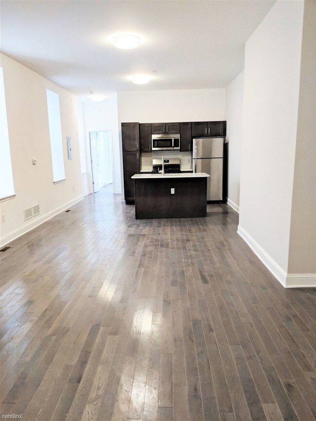 Foto del edificio - 1 br, 1 bath Apartment - 4102 Walnut St 1R