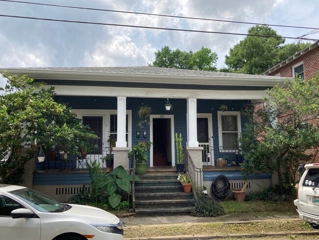 Building Photo - 821 N 8th St