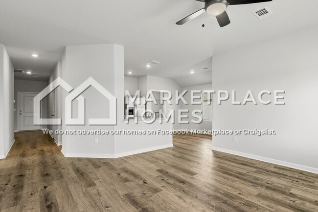 Foto del edificio - 10415 Patton Ln