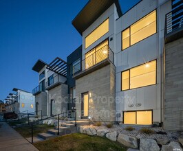 Building Photo - 1541 E Talo Ct