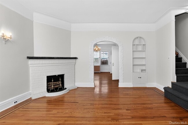 Building Photo - 34-39 75th Street