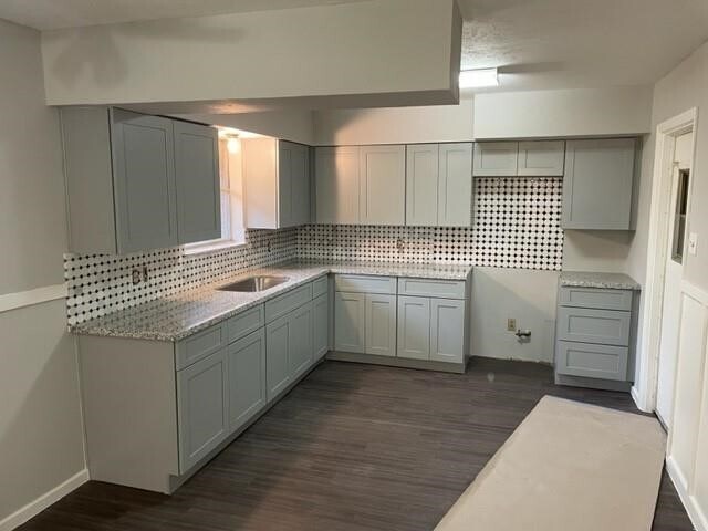 Foto del edificio - 5114 Madden Rd