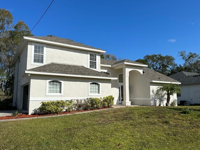 Foto del edificio - 4655 Thornlea Rd
