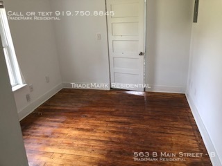 Foto del edificio - 563 N Main St