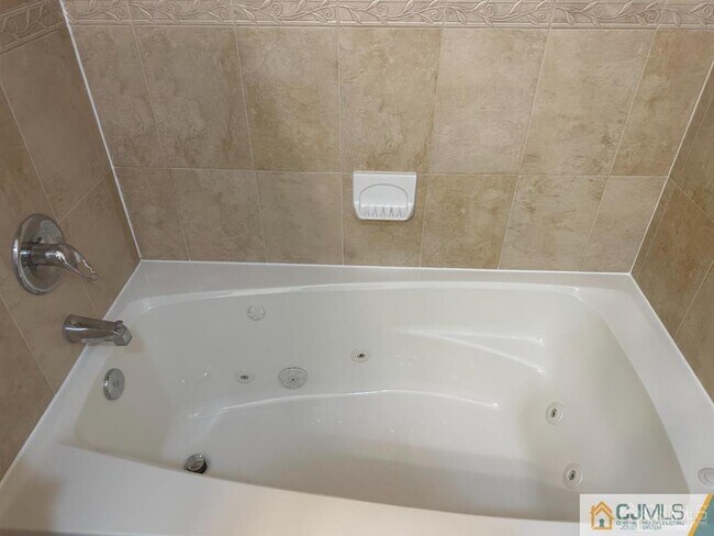 Foto del edificio - 2024 Grand Ave