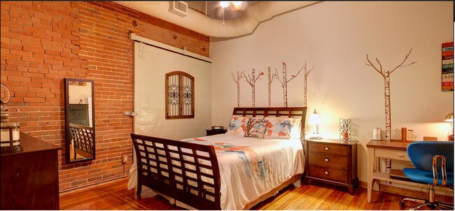 Foto del edificio - 635 W Lakeside Ave