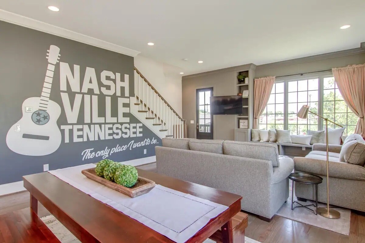 1226 Martin St, Nashville, TN 37203 Townhome Rentals in Nashville TN