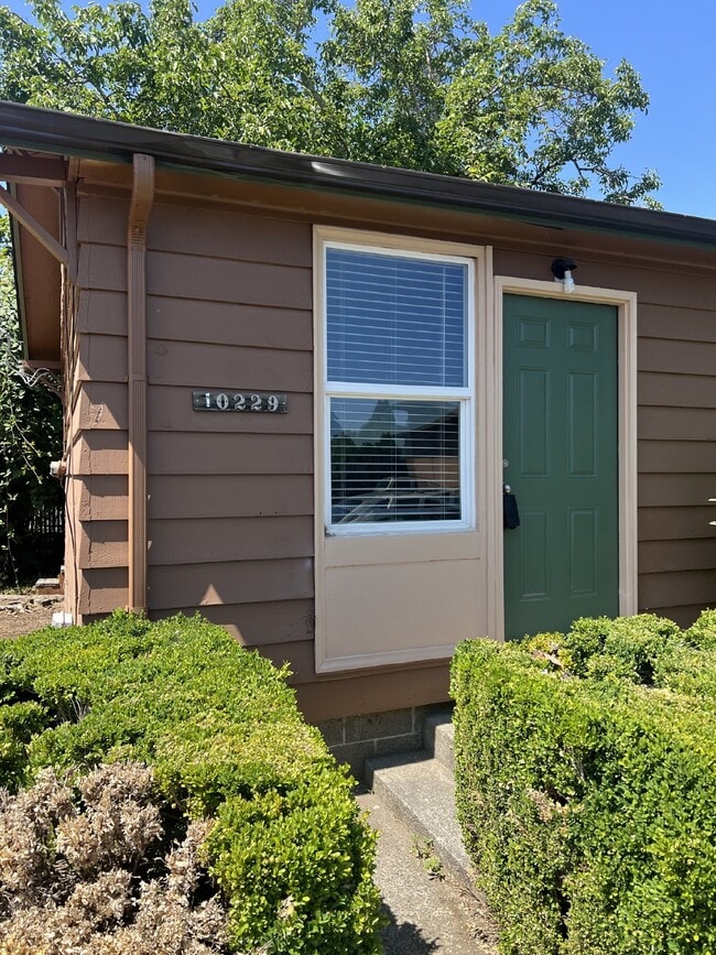 Building Photo - 10229 NE Prescott St