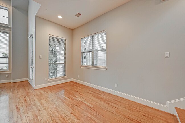 Foto del edificio - 2906 Leeland St