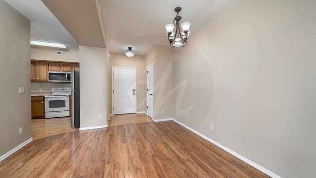 Foto del edificio - Two Bedroom Condo in Saddleback Ridge Comm...