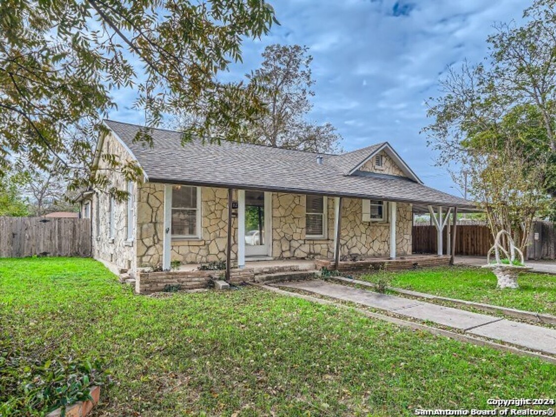 Primary Photo - 3-BEDROOM HISTORIC HOME IN OLMOS PARK TERRACE