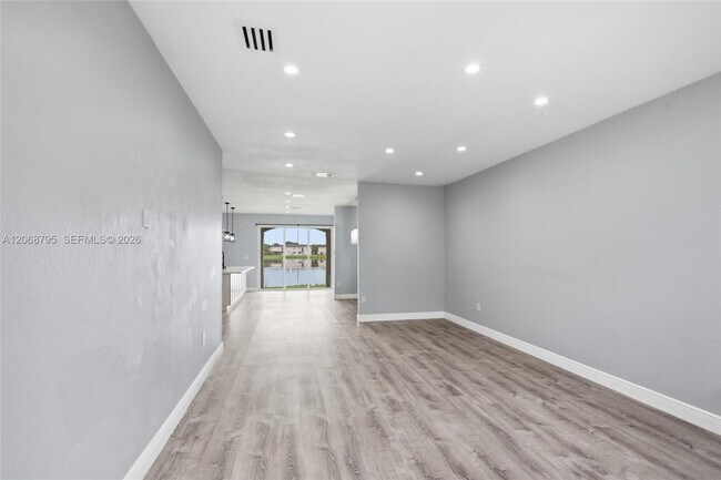 Foto del edificio - 15411 SW 9th Way