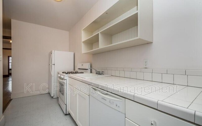 Foto del edificio - 1534 Woodland Ave