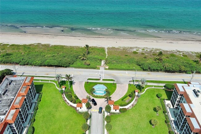 Building Photo - 2871 N Ocean Blvd