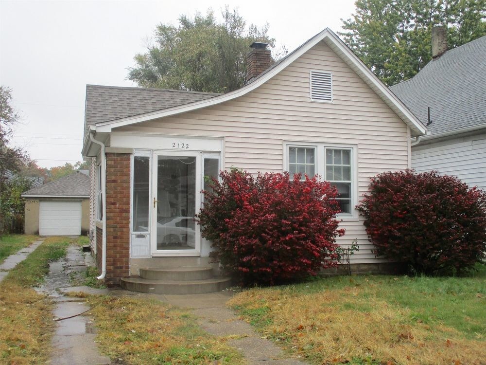 Primary Photo - 2122 1st Ave