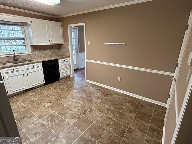 Foto del edificio - 185 Pebble Creek Dr