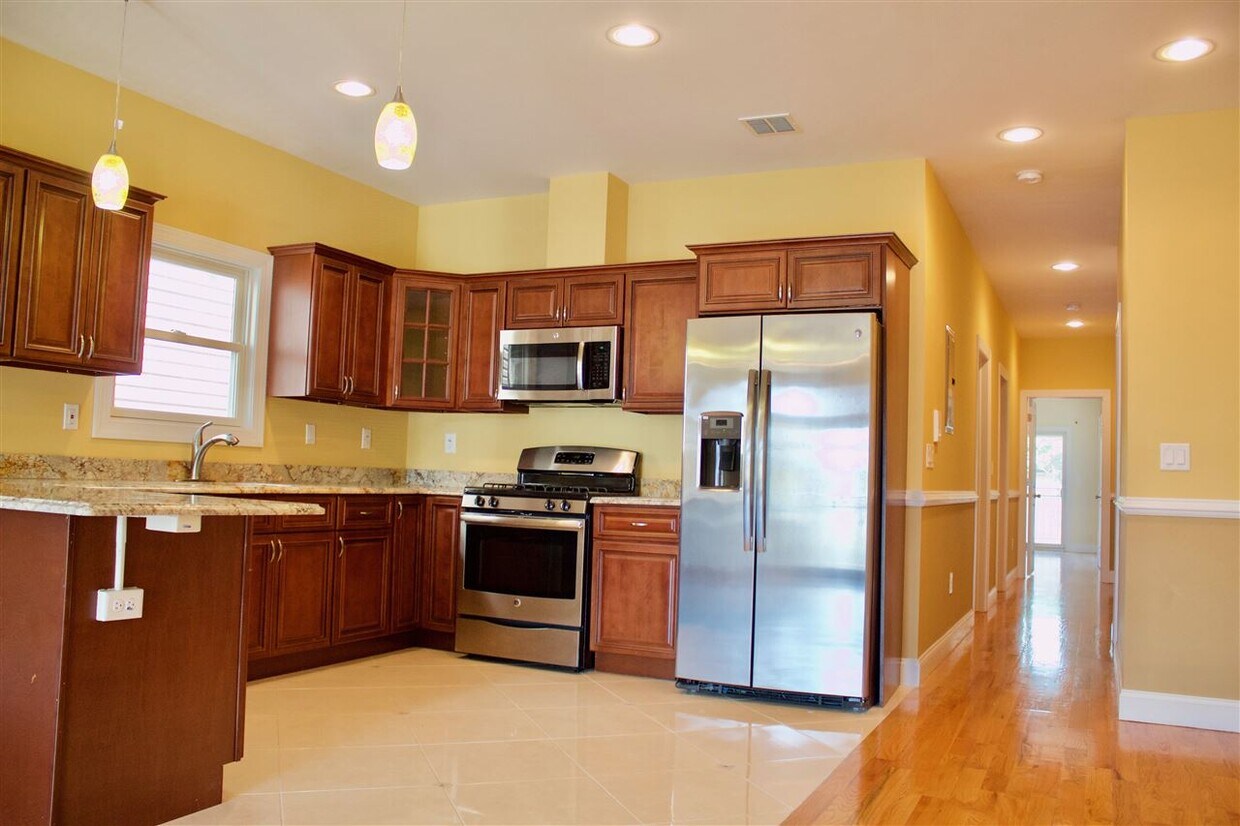 Foto principal - 270 Seaview Ave