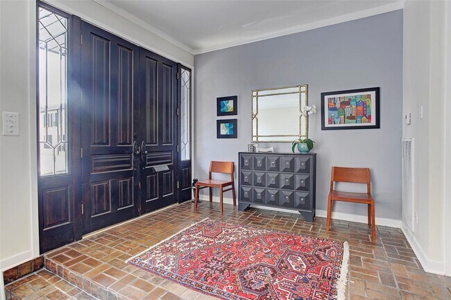 Foto del edificio - 2206 Fulham Ct