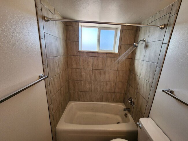 Foto del edificio - 3501 Baltimore Ave