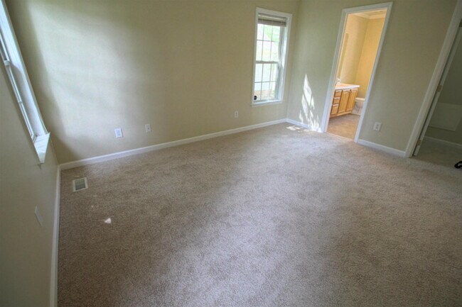 Foto del edificio - Beautiful 3 bedroom home in Wake Forest ne...