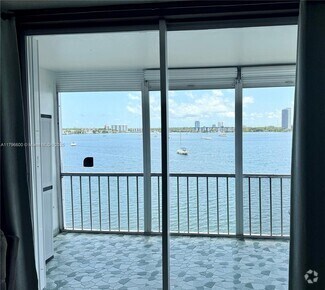 Building Photo - 3000 Marcos Dr