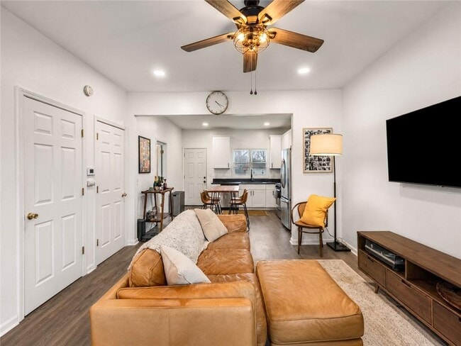 Foto del edificio - 1014 Fern Ave SE