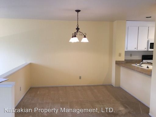 Building Photo - 1561 W Swain Rd