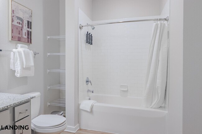 Building Photo - 2331 Commerce Park Dr NE